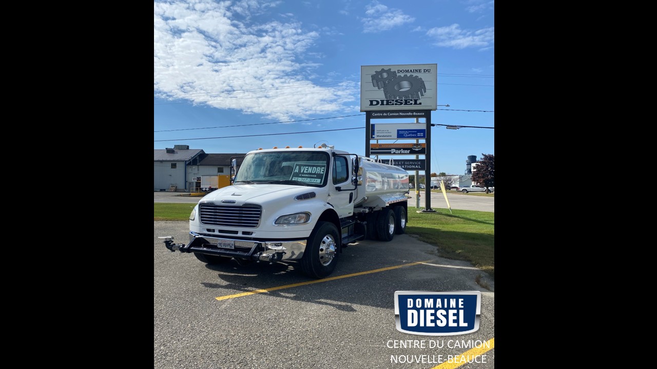 FreightLiner M2 106, 2012, avec réservoir de 4000 Gal.